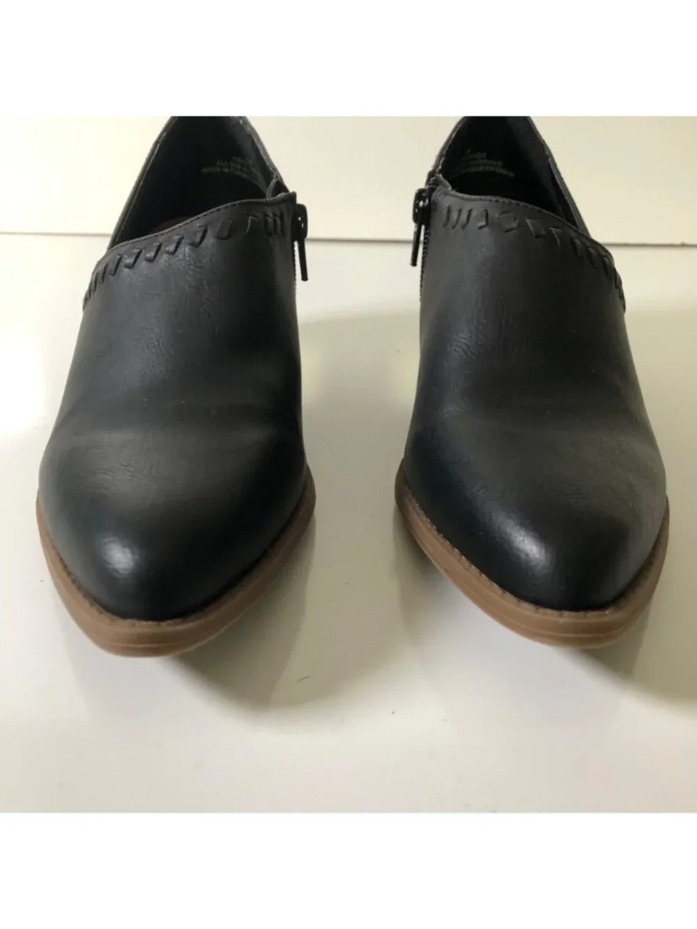 Maurices Amanda Ankle Bootie Womens Size 7M Black Faux Leather Block Heels